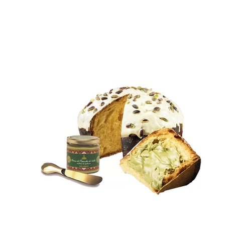 Panettone à la pistache sicilienne avec une crème veloutée à la pistache